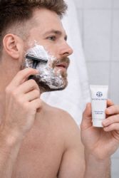 200 Bulk Yacht & Smith Shaving Cream And Razor Kit .27 oz