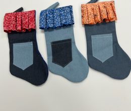 18 Bulk Stocking 18in Denim W/pocket & Ruffle Bandana Cuff 3ast